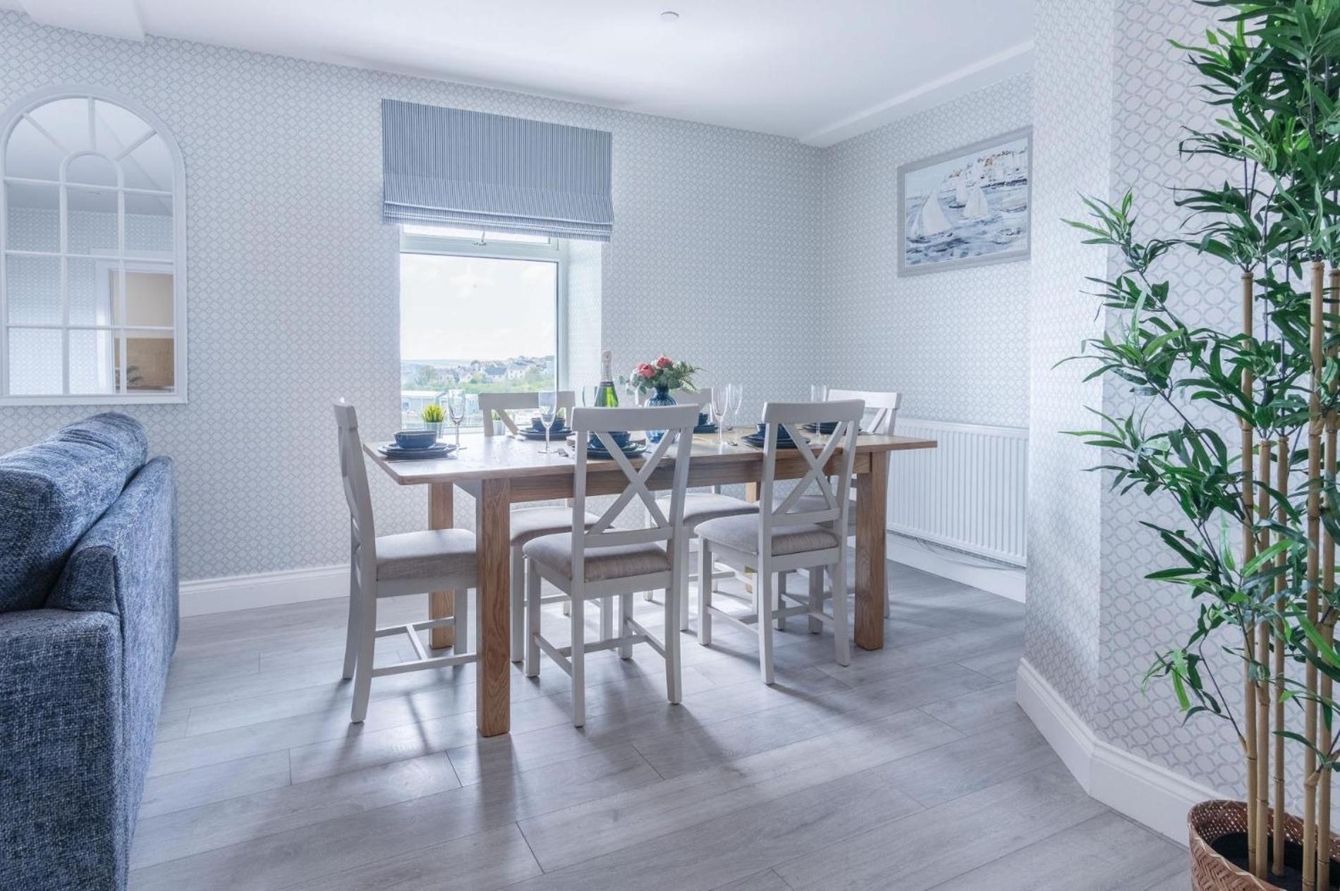 Haven View - 2 Bedroom Apartment - Milford Haven Dış mekan fotoğraf