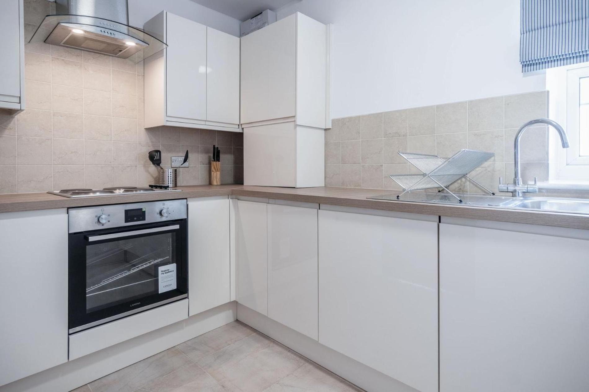 Haven View - 2 Bedroom Apartment - Milford Haven Dış mekan fotoğraf